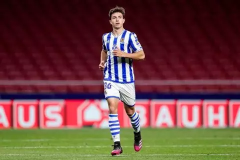 تقارير: ريال مدريد يرغب في التعاقد مع زوبيميندي 